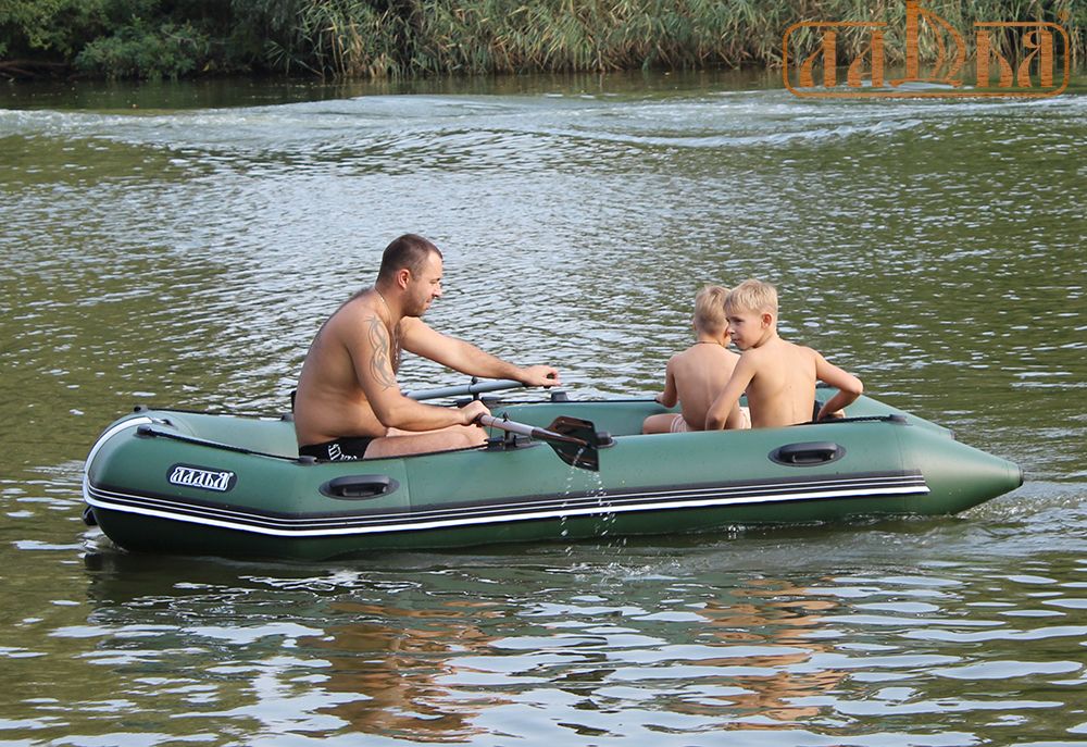 Моторная надувная лодка Ладья ЛТ-330МВ со слань-книжкой