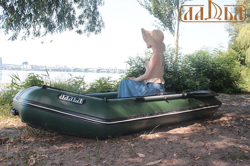 Моторная надувная лодка Ладья ЛТ-270МВ со слань-книжкой