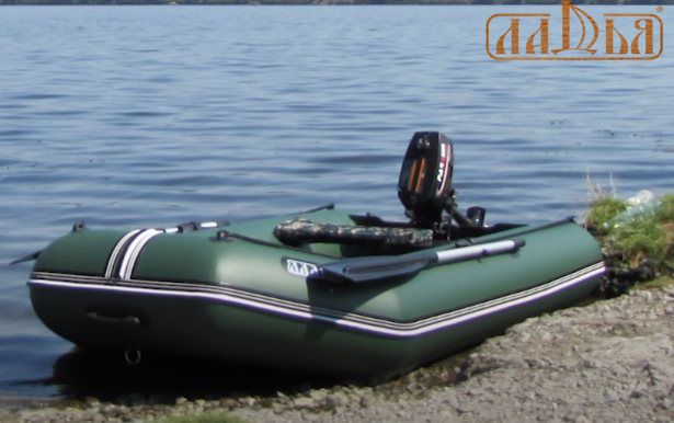 Моторная надувная лодка Ладья ЛТ-290М со слань-ковриком